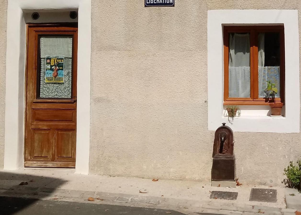 Charmant Studio Dans L'Ancienne Mairie Apartment Saint-Laurent-le-Minier Exterior photo